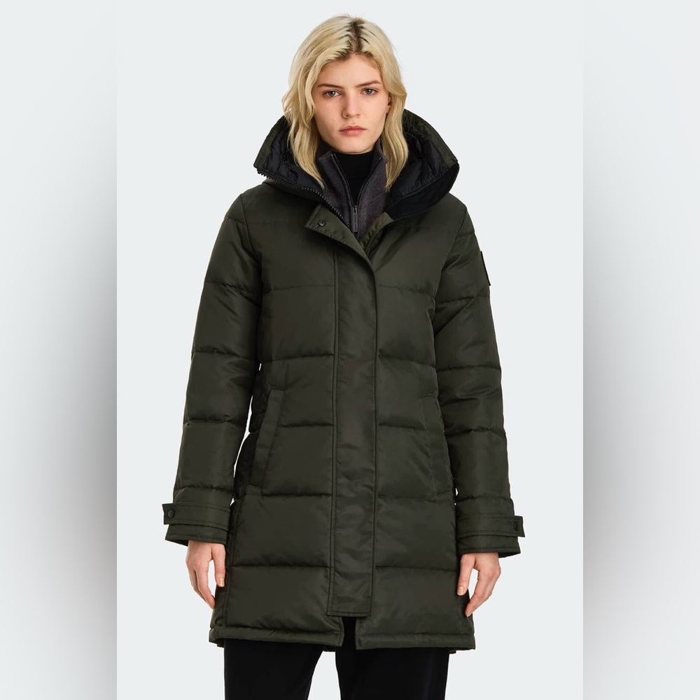 Canada Goose Shelburne Parka Black Label Performance Satin Volcano Winter Jacket